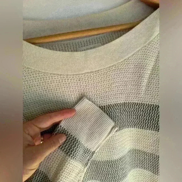 White and grey striped long pullover sweater by Market & Spruce size medium - Picture 3 of 13